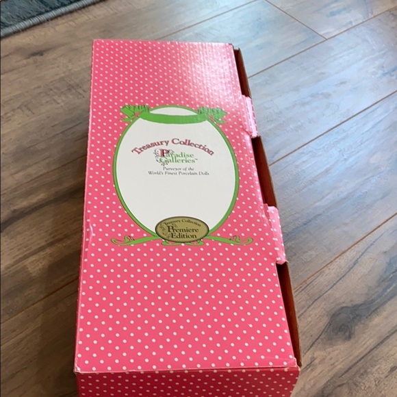 Toy - Picture 2 of 12